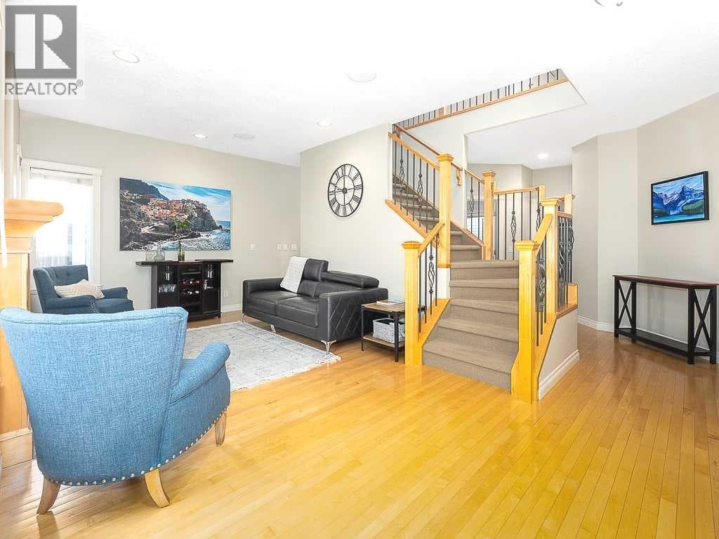 195 Royal Birkdale Crescent NW — photo 3