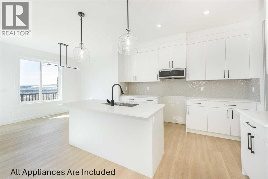 104 Heritage Manor — photo 3