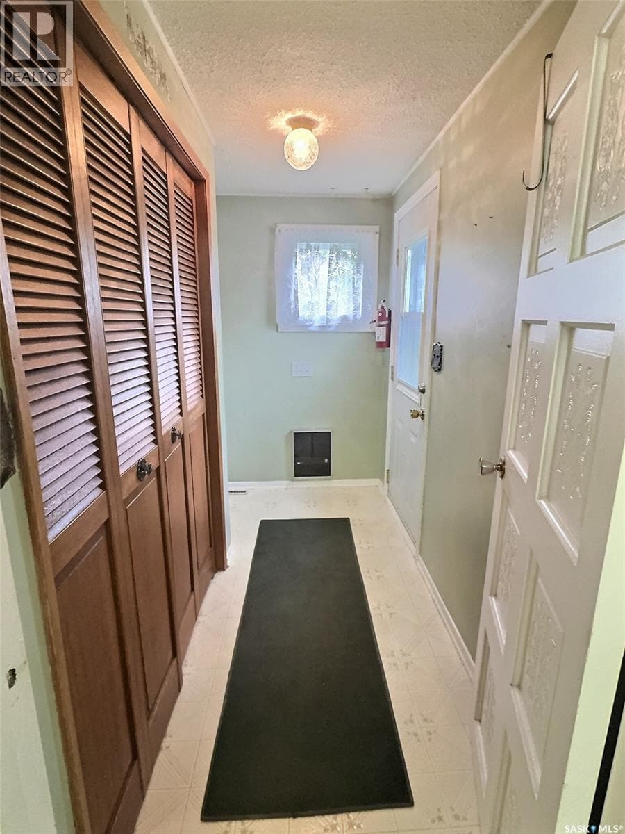 609 Henry STREET — photo 2