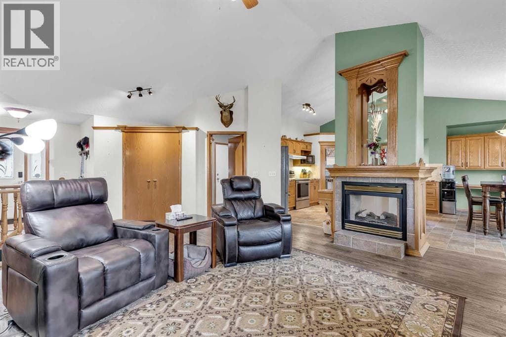 19 Madison Court — photo 3