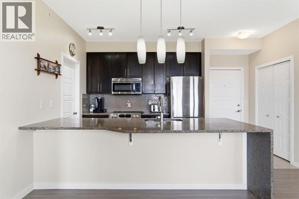 408, 207 Sunset Drive — photo 5