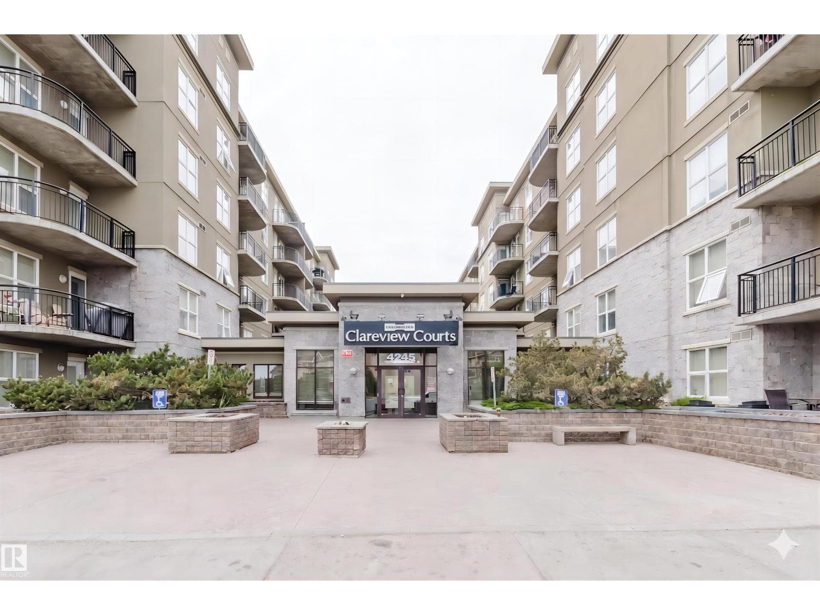 #1-405 4245 139 AV NW