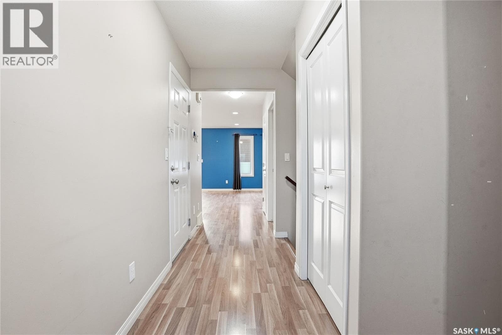 2 547 East Hampton BOULEVARD — photo 5