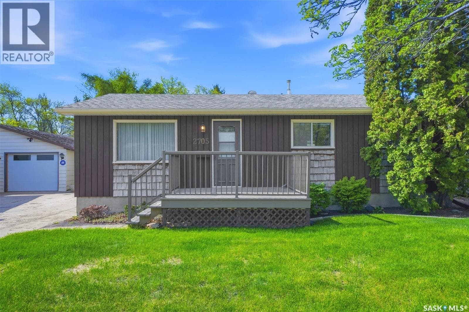 2705 37th STREET W