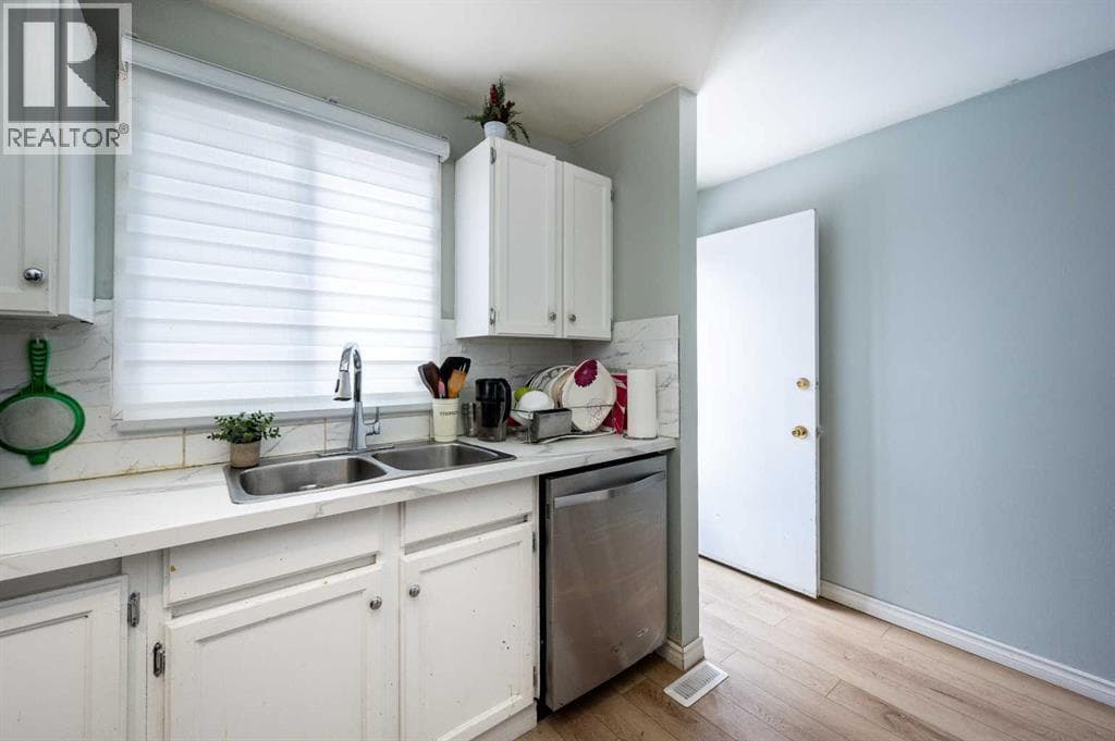 356 Falmere Road NE — photo 5