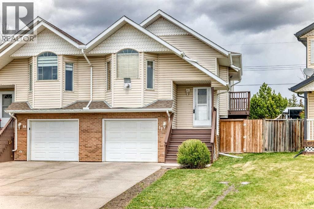 17 Ross Place