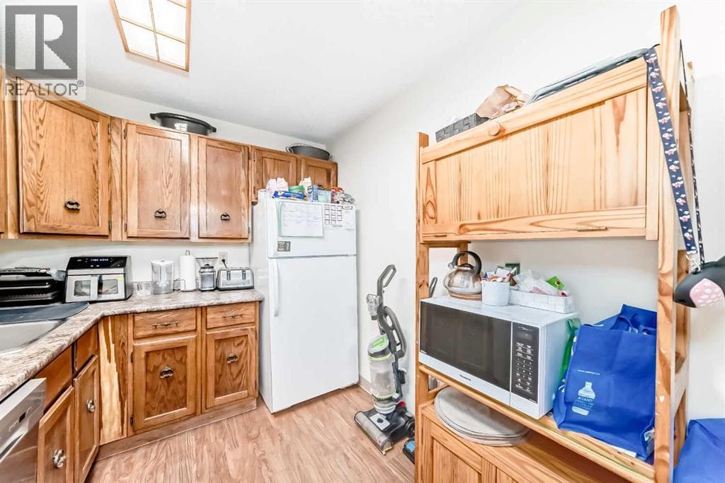 5212, 315 Southampton Drive SW — photo 4