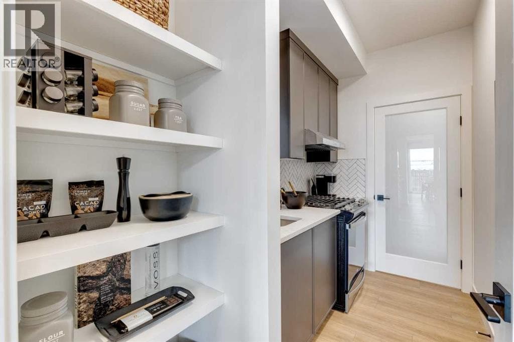 9 Amblefield View NW — photo 4
