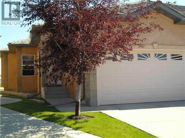 42 Royal Crest Point NW — photo 3
