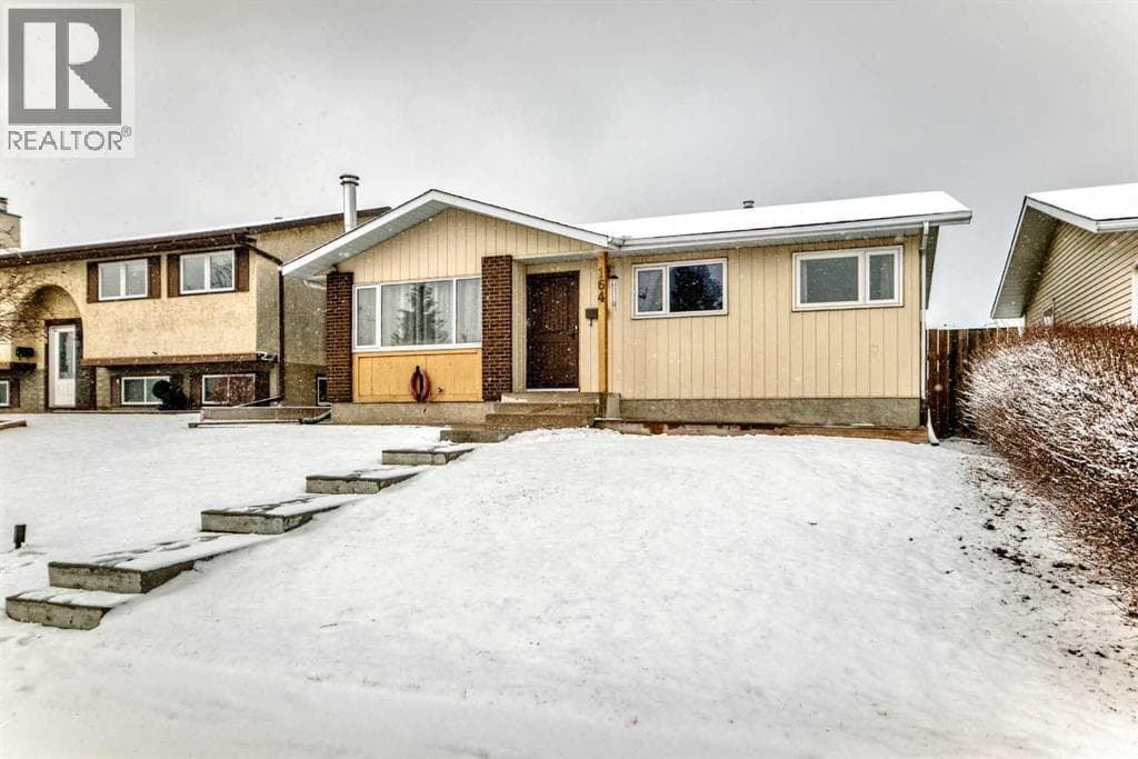 164 Rundlefield Crescent NE — photo 2