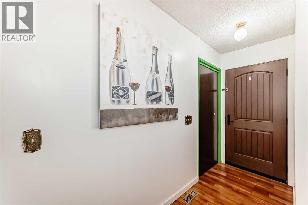 164 Rundlefield Crescent NE — photo 3