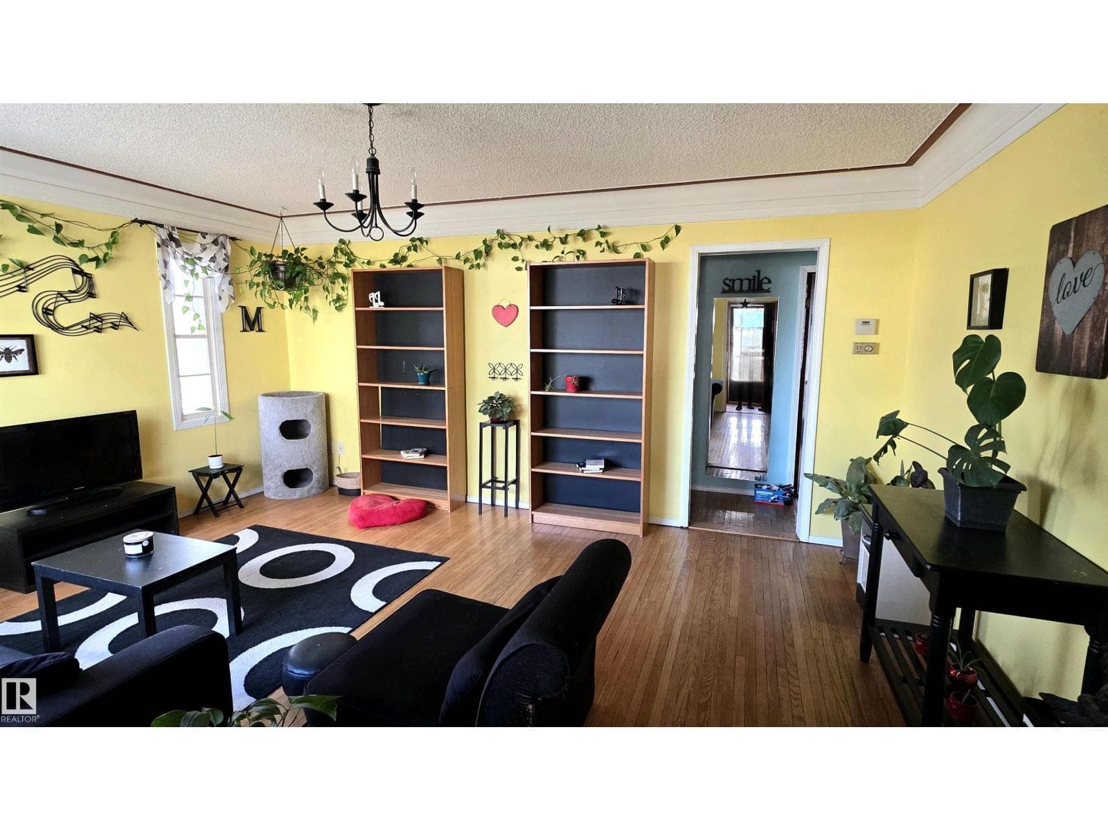 6402 106 ST NW — photo 4