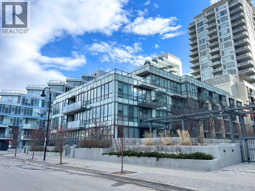 314, 51 Waterfront Mews SW — photo 2