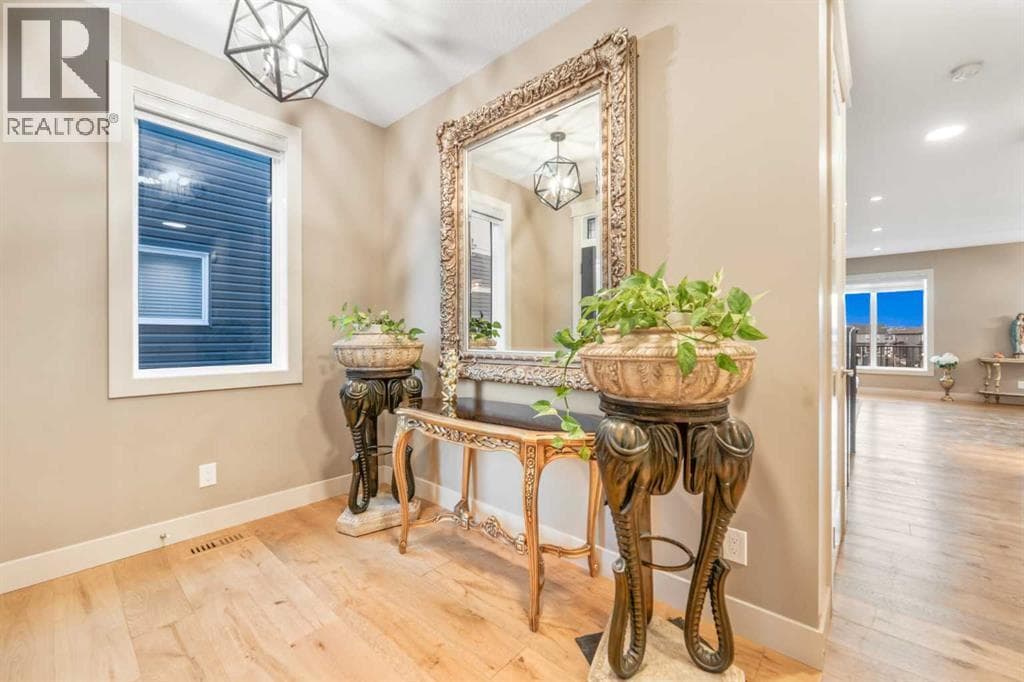 105 Carringvue Manor NW — photo 3