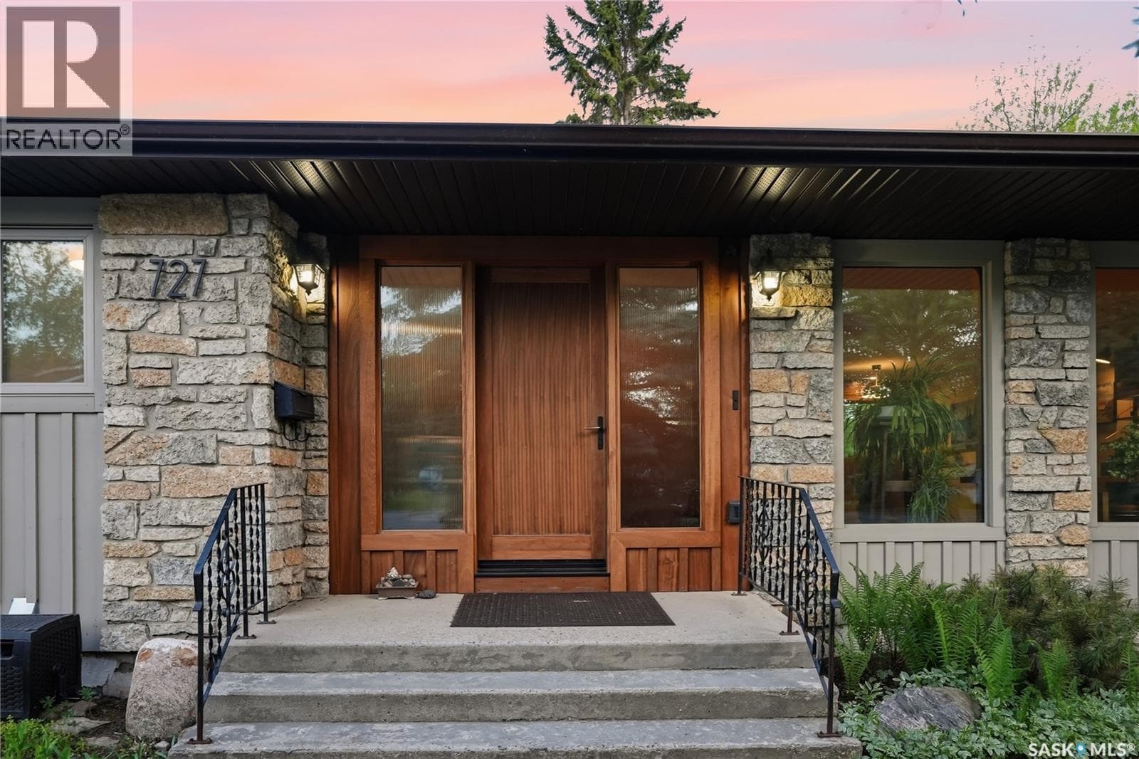 727 Tobin TERRACE — photo 4