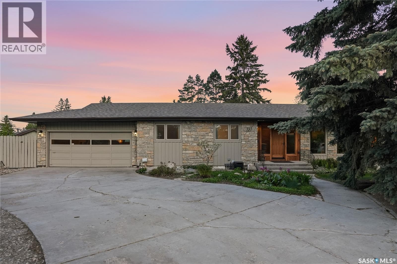727 Tobin TERRACE — photo 2