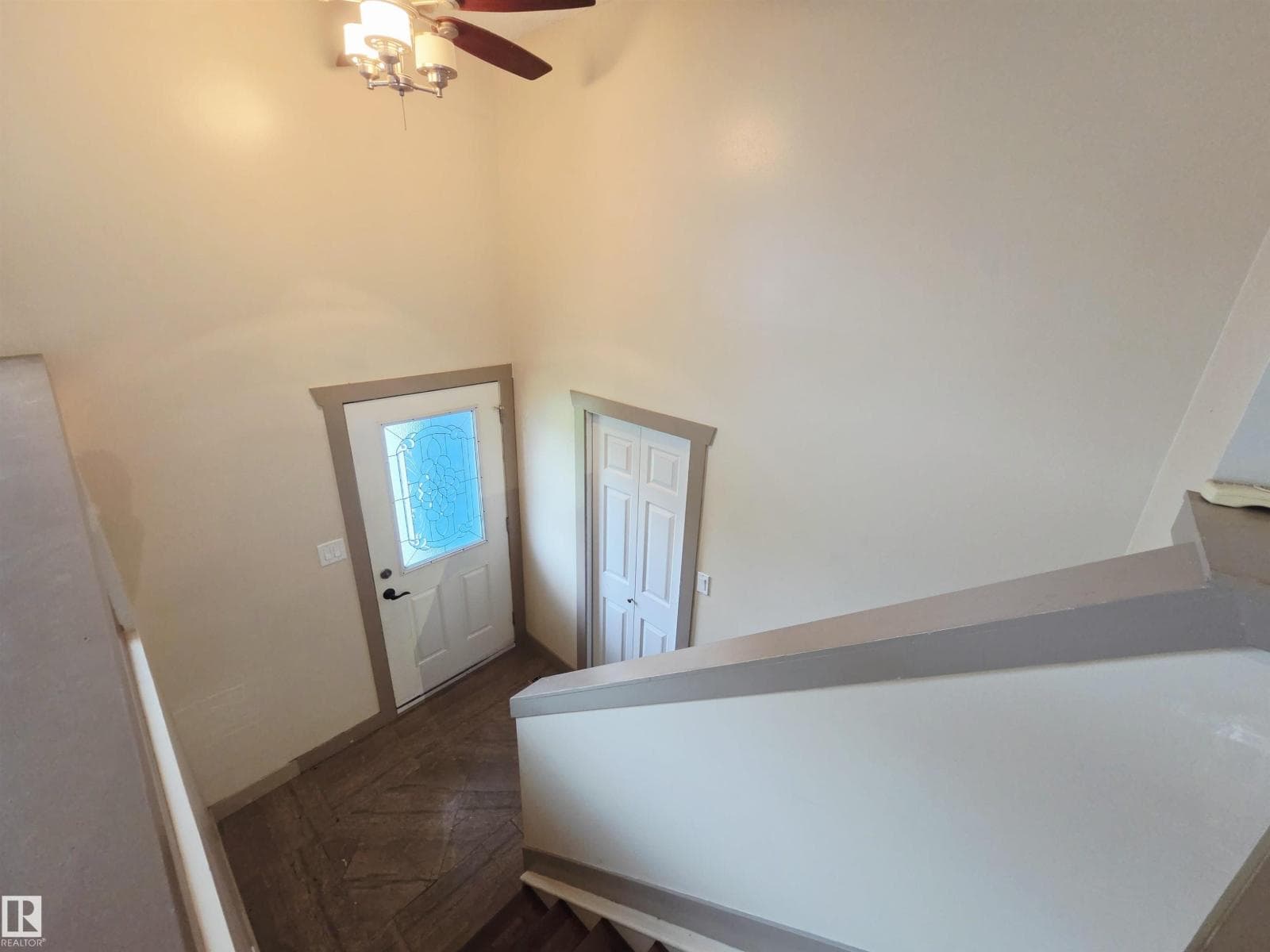 114 WESTBOURNE RD — photo 2