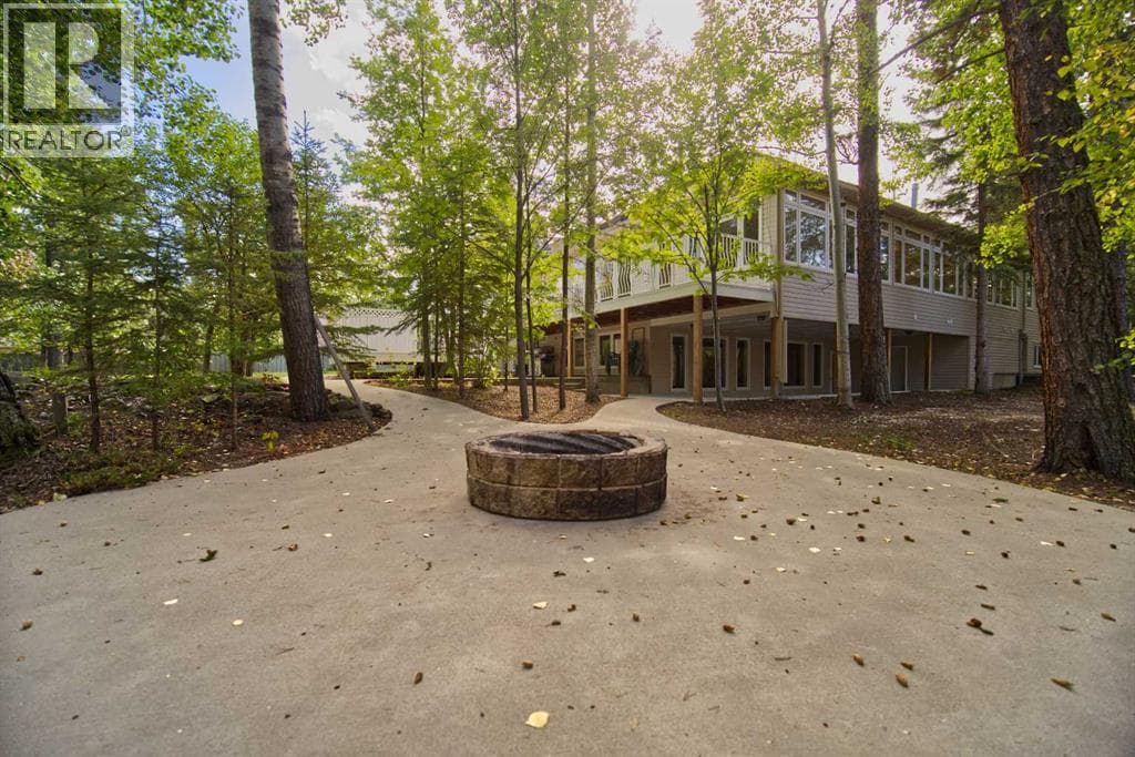 30 Ravine Drive — photo 2