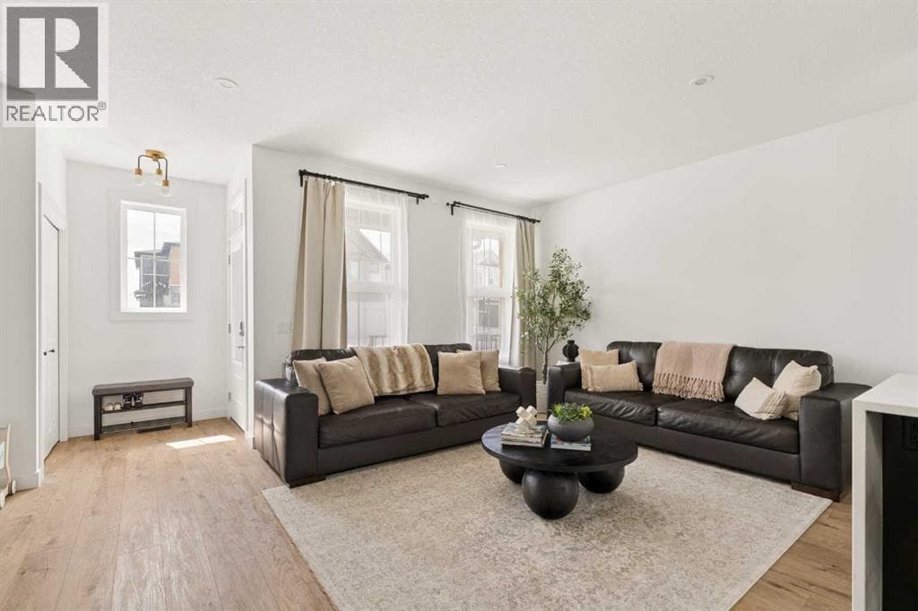 345 Calhoun Common NE — photo 3