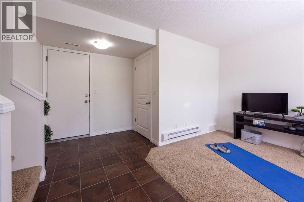 38 Cranford Drive SE — photo 5