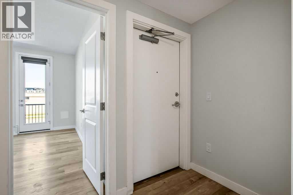 2226 Westmount Road NW — photo 4