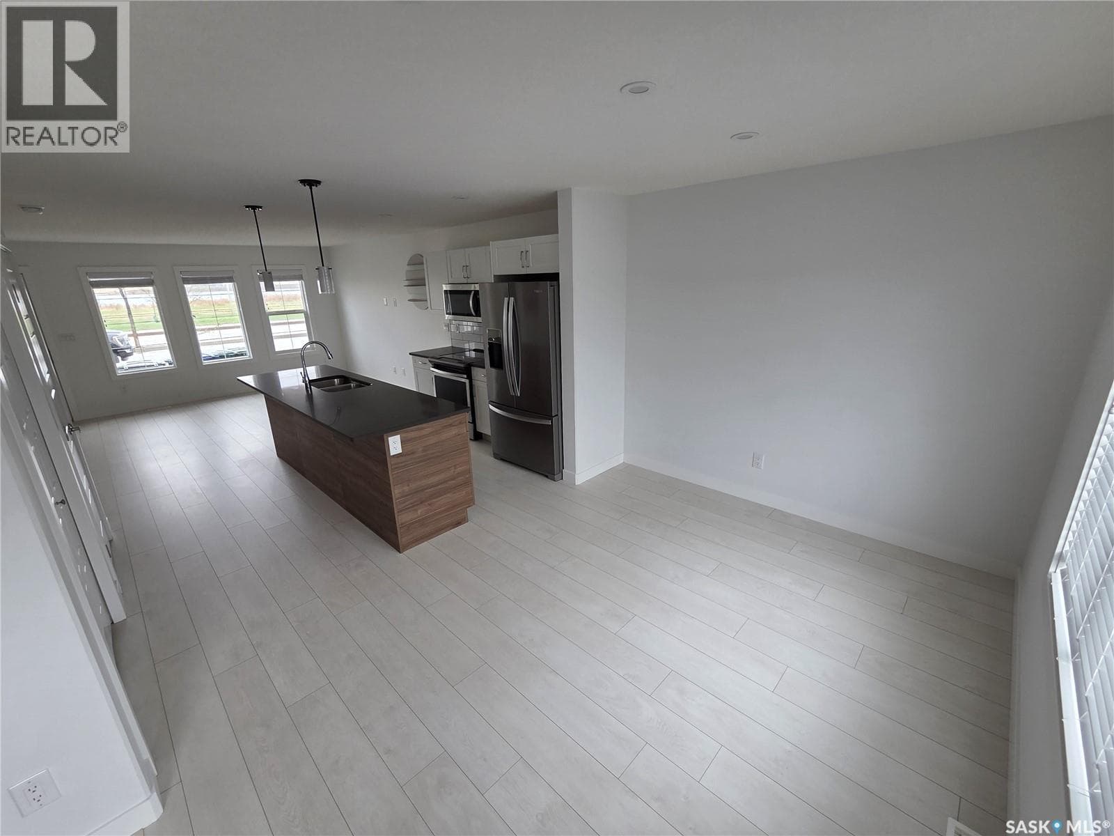 324 McOrmond DRIVE — photo 5