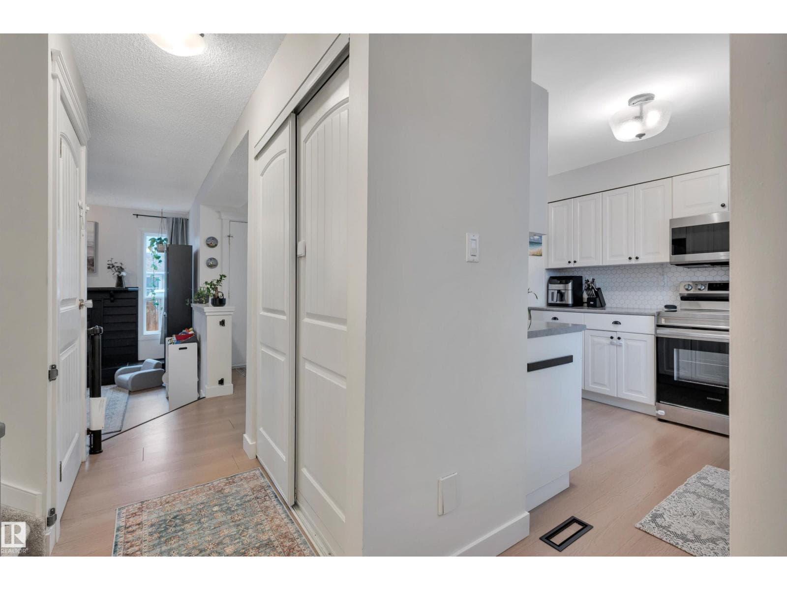 #35 4403 RIVERBEND RD NW — photo 5