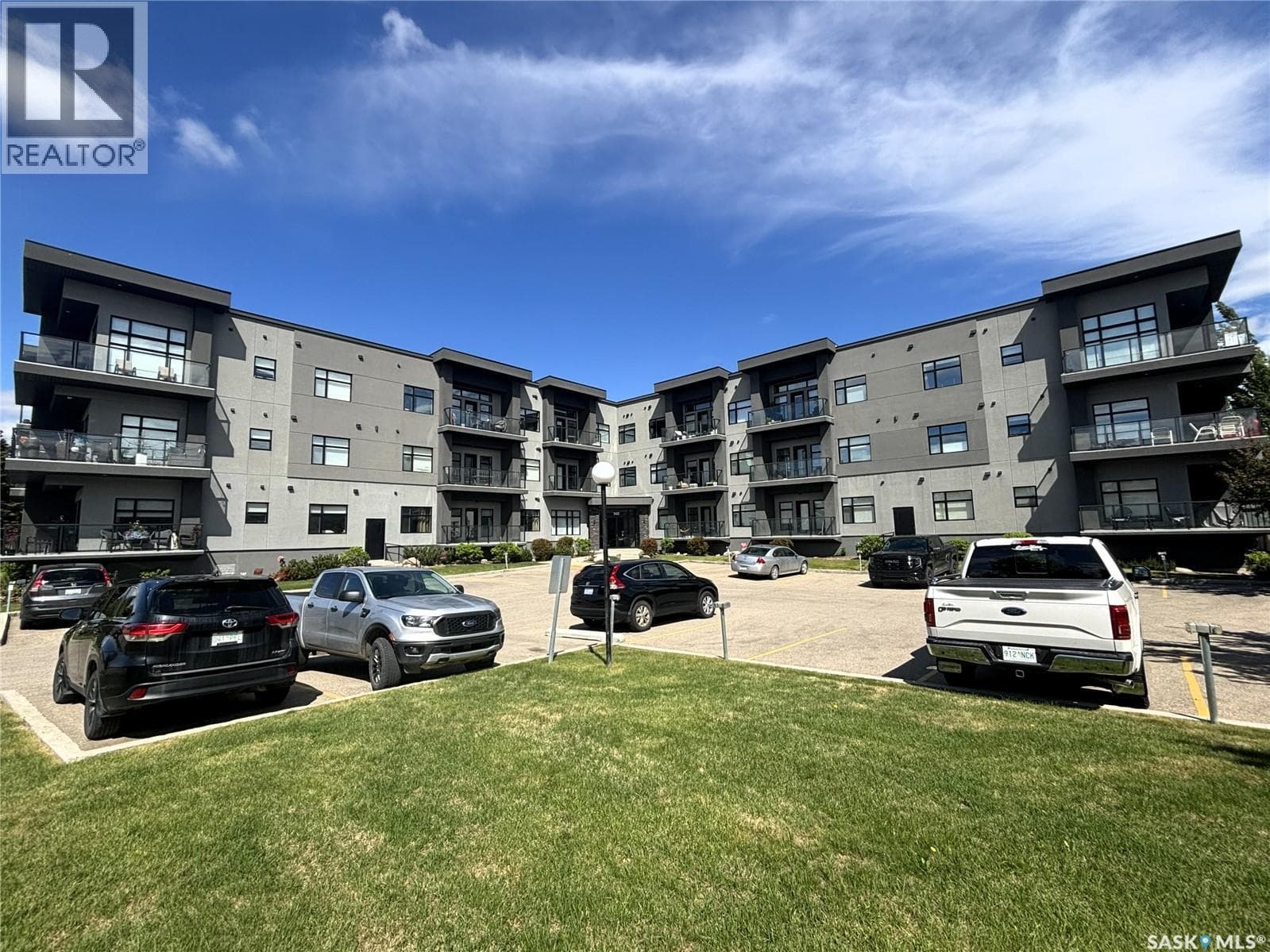 216-502 Perehudoff CRESCENT — photo 2
