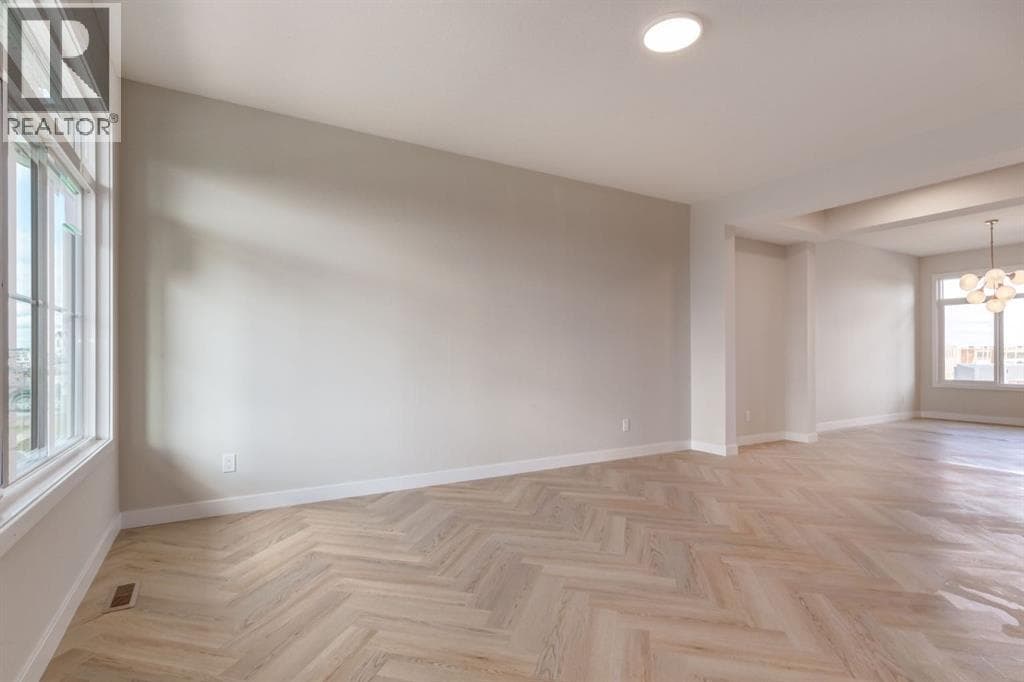 214 Sora Gardens SE — photo 3