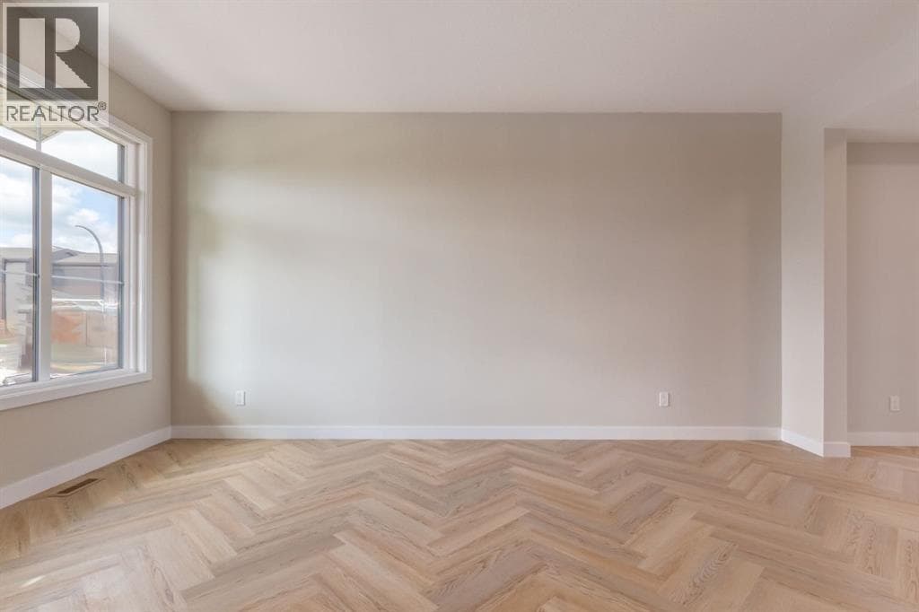 214 Sora Gardens SE — photo 4