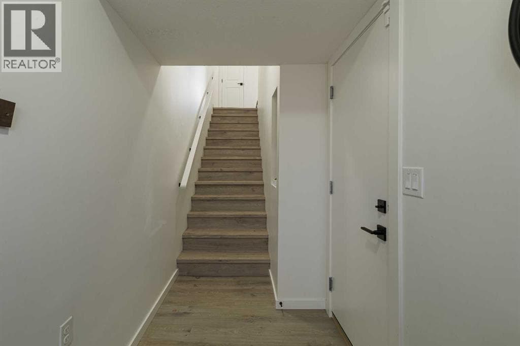 74 Spring Willow Close SW — photo 3