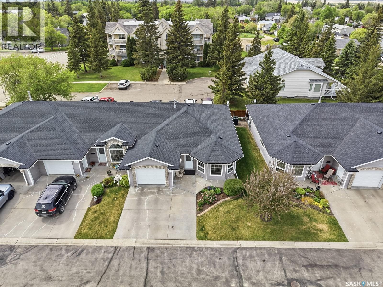 5 206 Ross AVENUE — photo 4