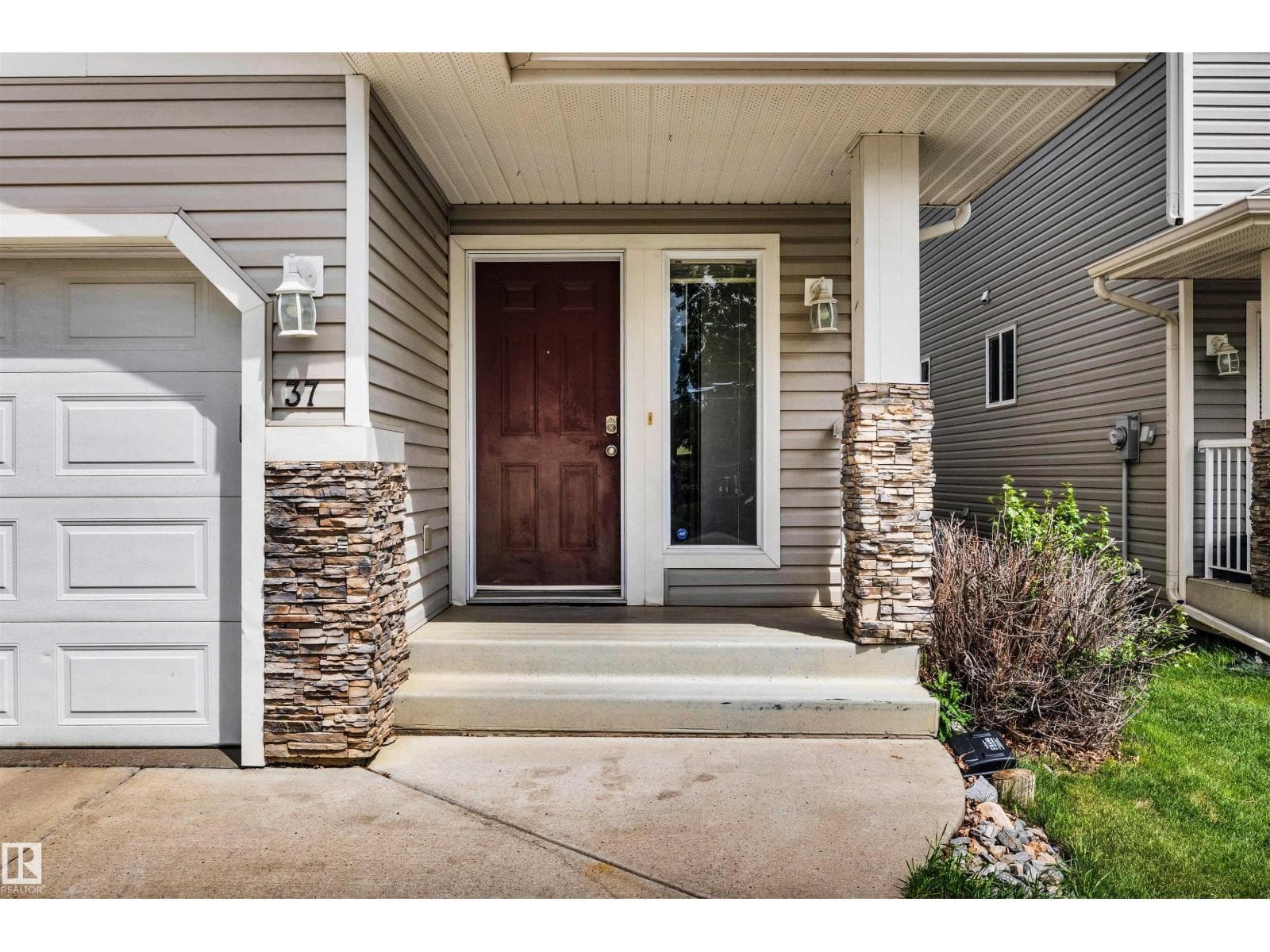 #37 133 EASTGATE WY — photo 2