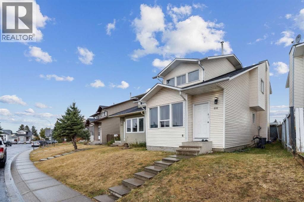 218 Falmere Way NE — photo 3