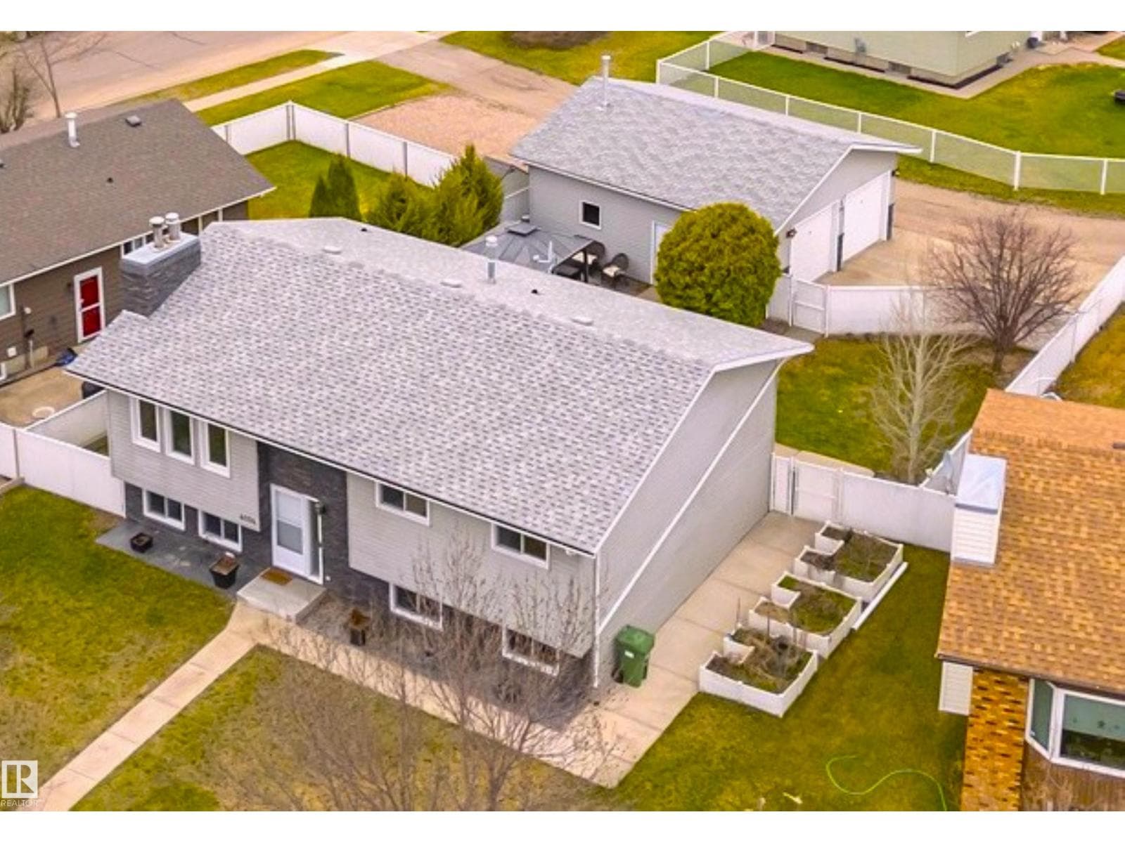 4104 43 ST
