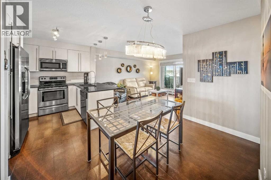 3415, 11 Mahogany Row SE — photo 3
