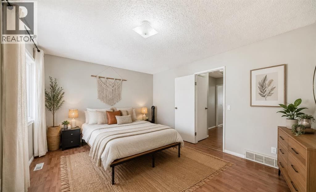 702, 9930 Bonaventure Drive SE — photo 4