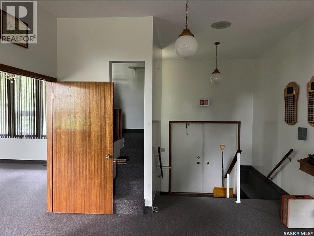 402 Wheaton AVENUE — photo 2