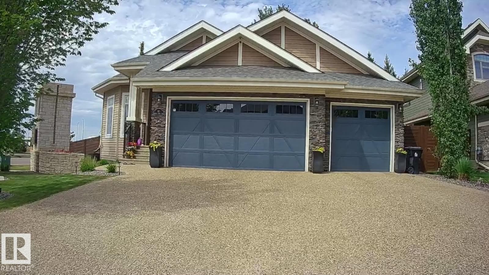 62 Kenton Woods LN