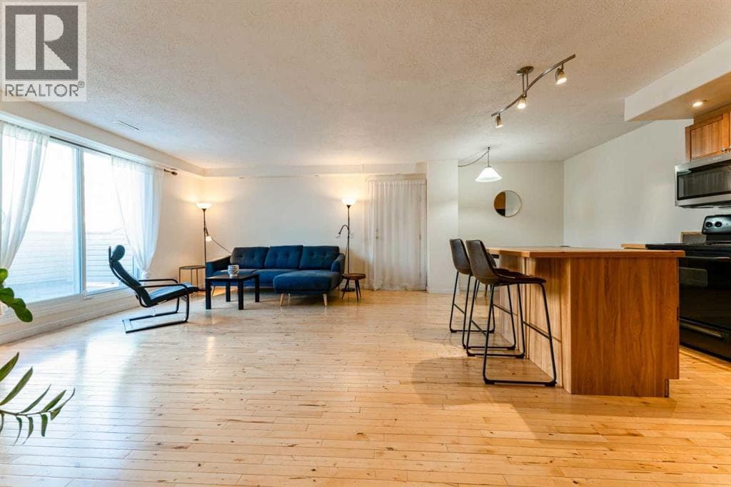 1014, 1540 29 Street NW — photo 5