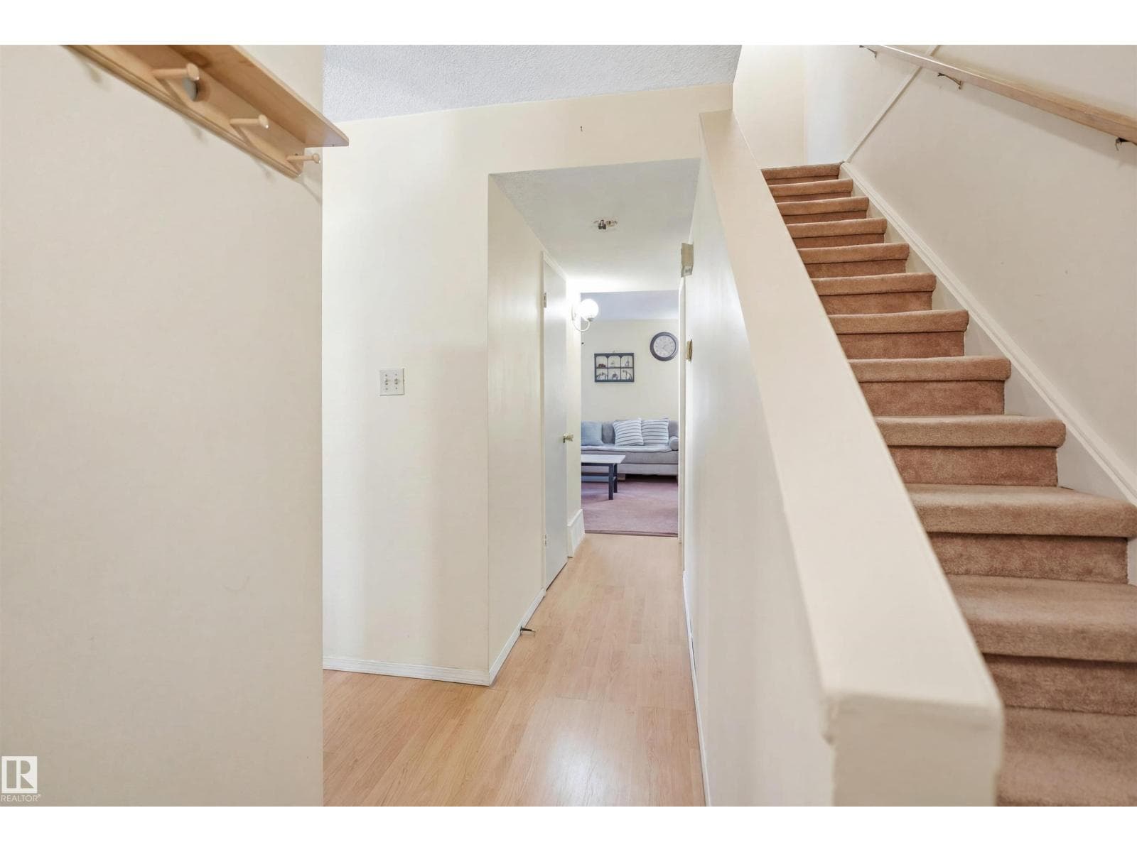 17 LAKEWOOD VG NW — photo 4