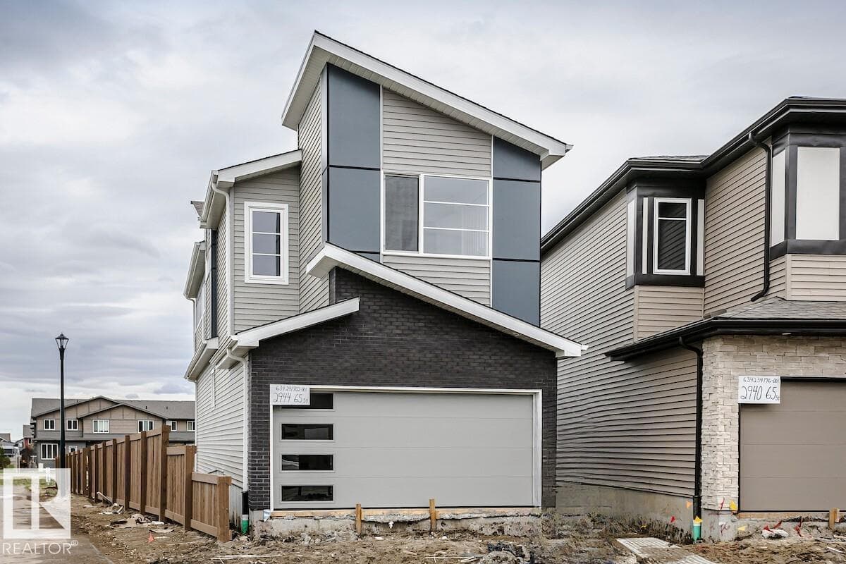 2944 65 ST SW