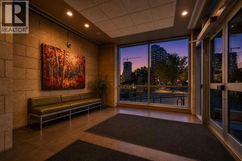 2105, 215 13 Avenue SW — photo 4