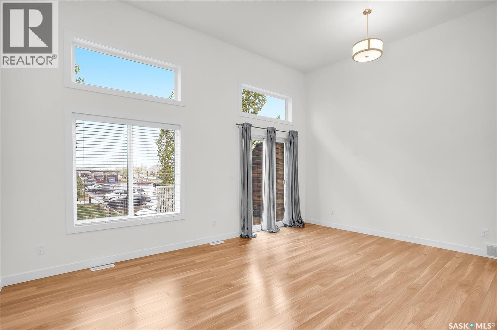 4 1060 Parr Hill DRIVE — photo 5