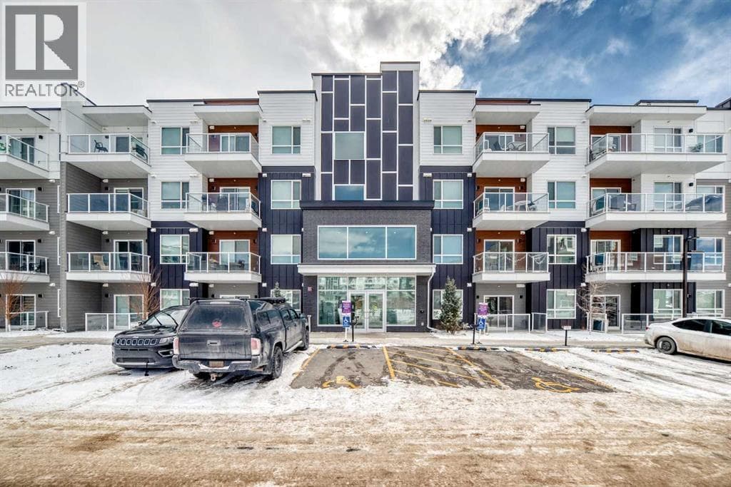 4414, 550 Belmont Street SW — photo 2
