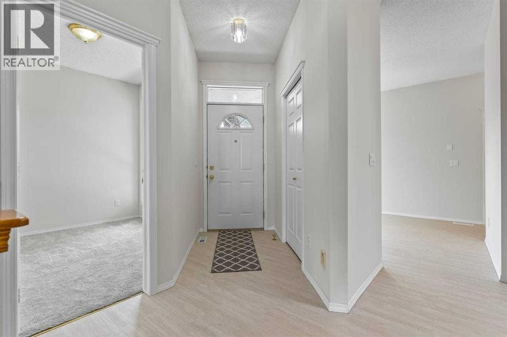 139 Hidden Valley Green NW — photo 3