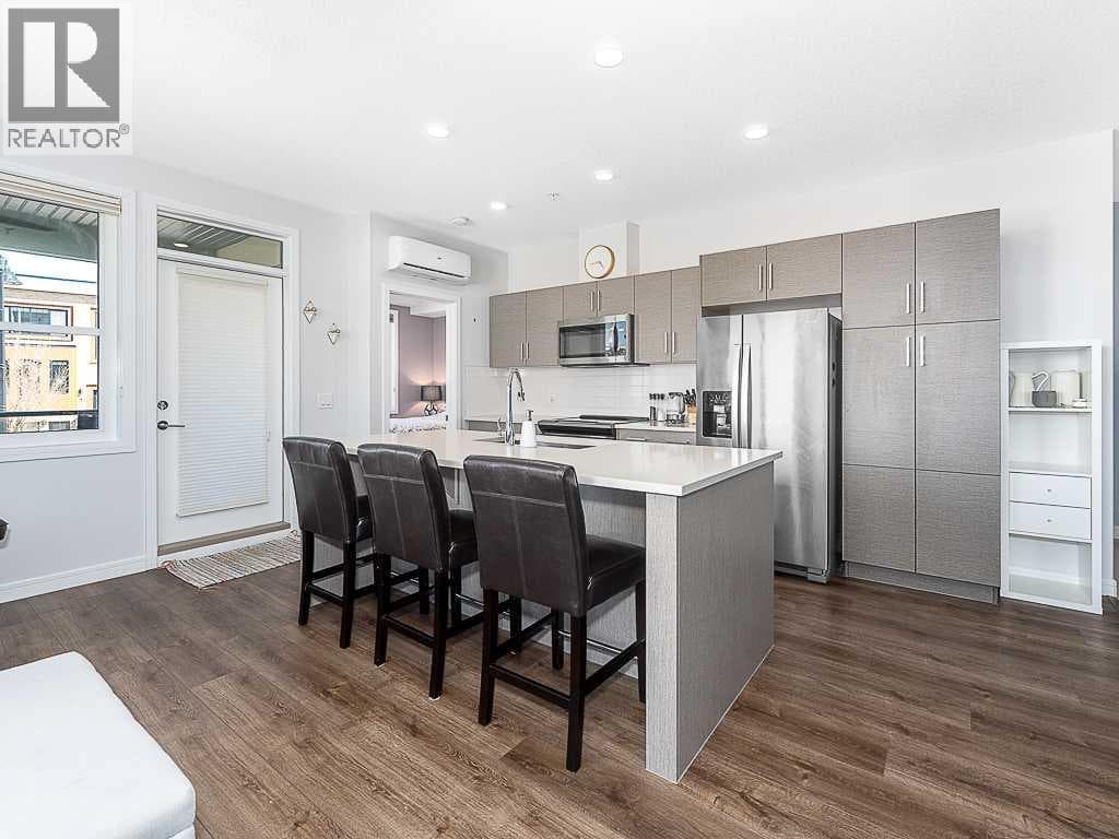 1202, 80 Greenbriar Place NW