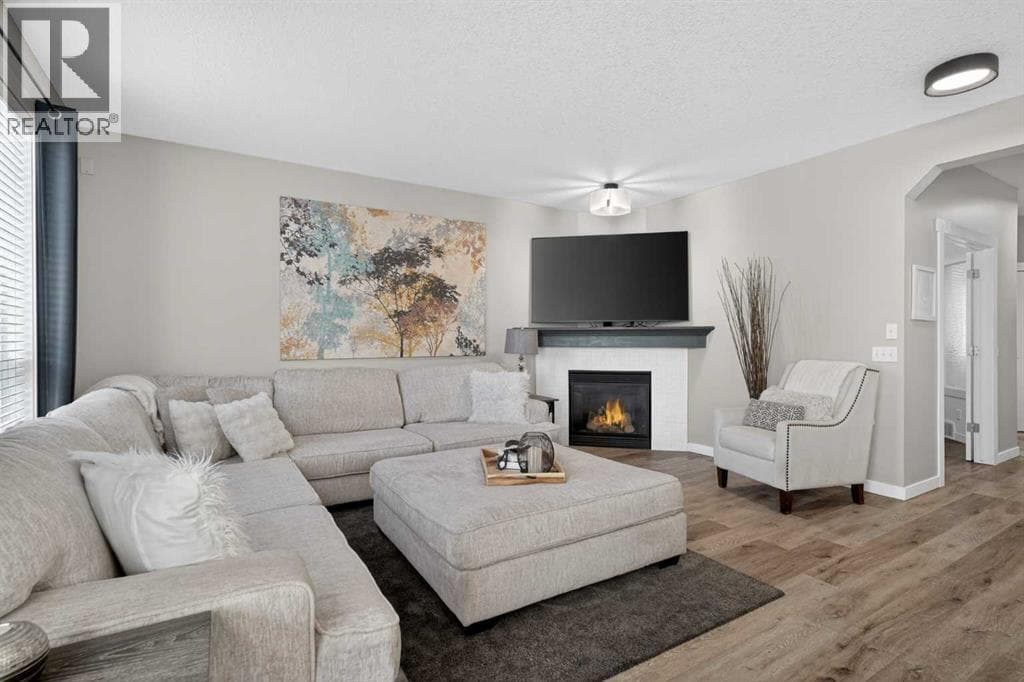 176 Chapalina Heights SE — photo 2