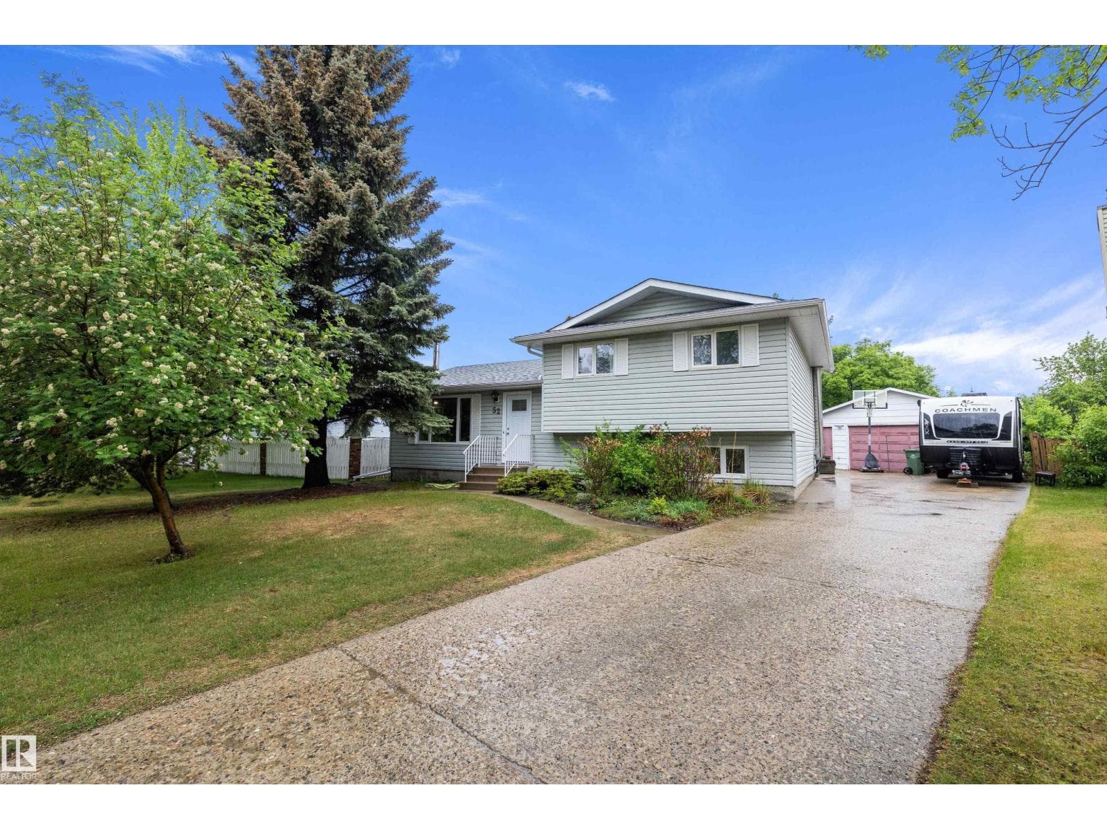 52 ALEXANDER DR — photo 3