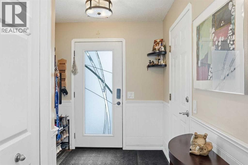 161 Douglas Glen Heath SE — photo 2